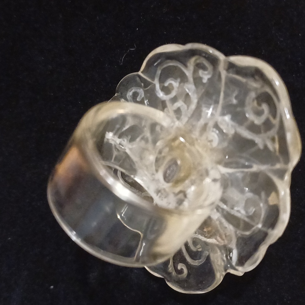 Authentic CHANEL ring acrylic size US 6 stamped Camellia clear - Picture 12 of 13